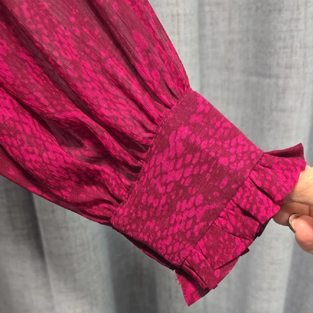 Chico's Vibrant Pink Snakeskin Pattern Sheer Blouse With Ruffles Size 12=Chicos2